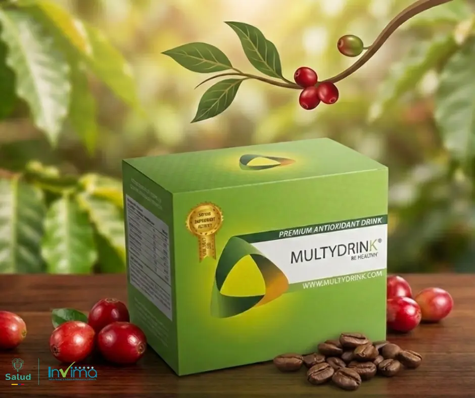 Caja de MultyDrink entre las plantas de un cafetal colombiano